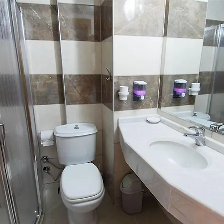 Oykun Φετιγιέ